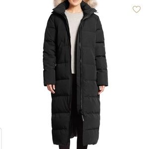 Mystique Fur-Hood Parka

$1,150.00
100%AUTENTIC